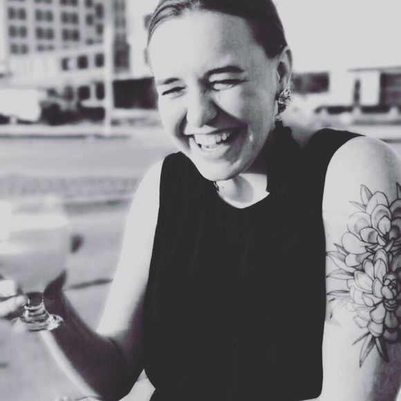 Selling barely/never worn clothes because I buy things and forget to return them - Picture 1 of 1